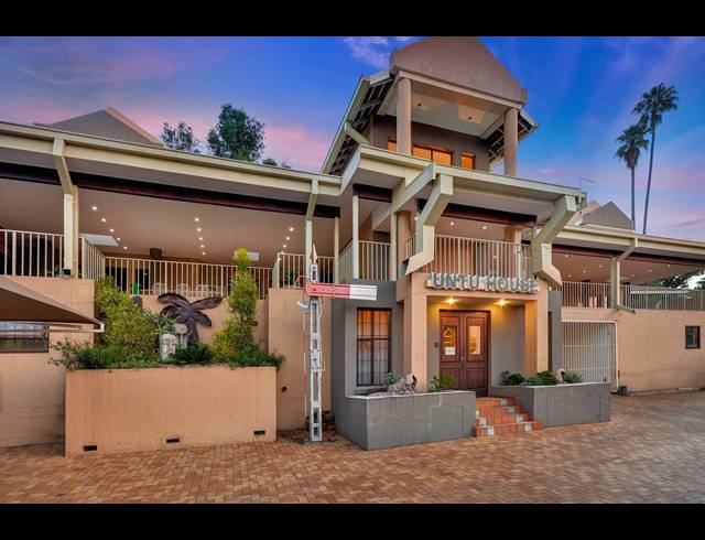 714M² BUSINESS SOLD IN HOUGHTON ESTATE